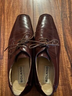 Bolano Men’s Burgundy Lace-Up Derby Shoes